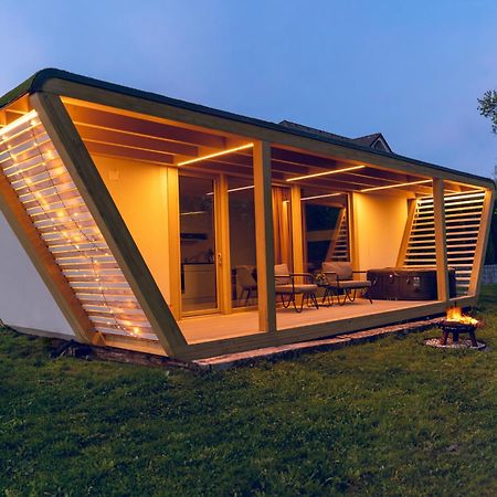Holiday House Hona Lux Velike Lasce 外观 照片