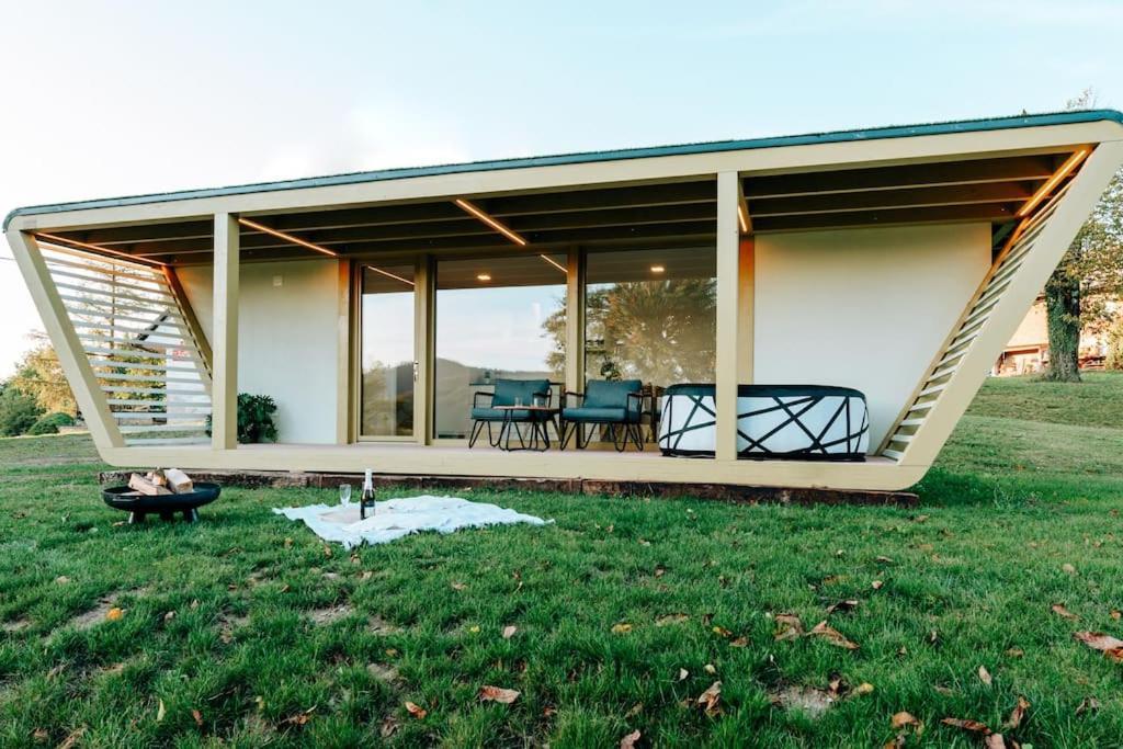 Holiday House Hona Lux Velike Lasce 外观 照片