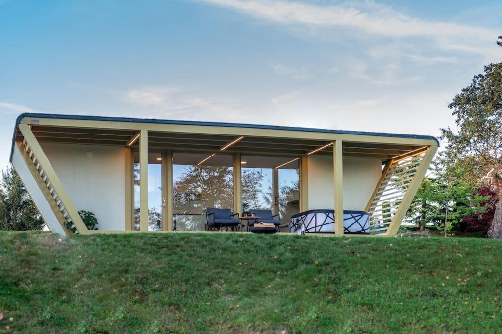 Holiday House Hona Lux Velike Lasce 外观 照片