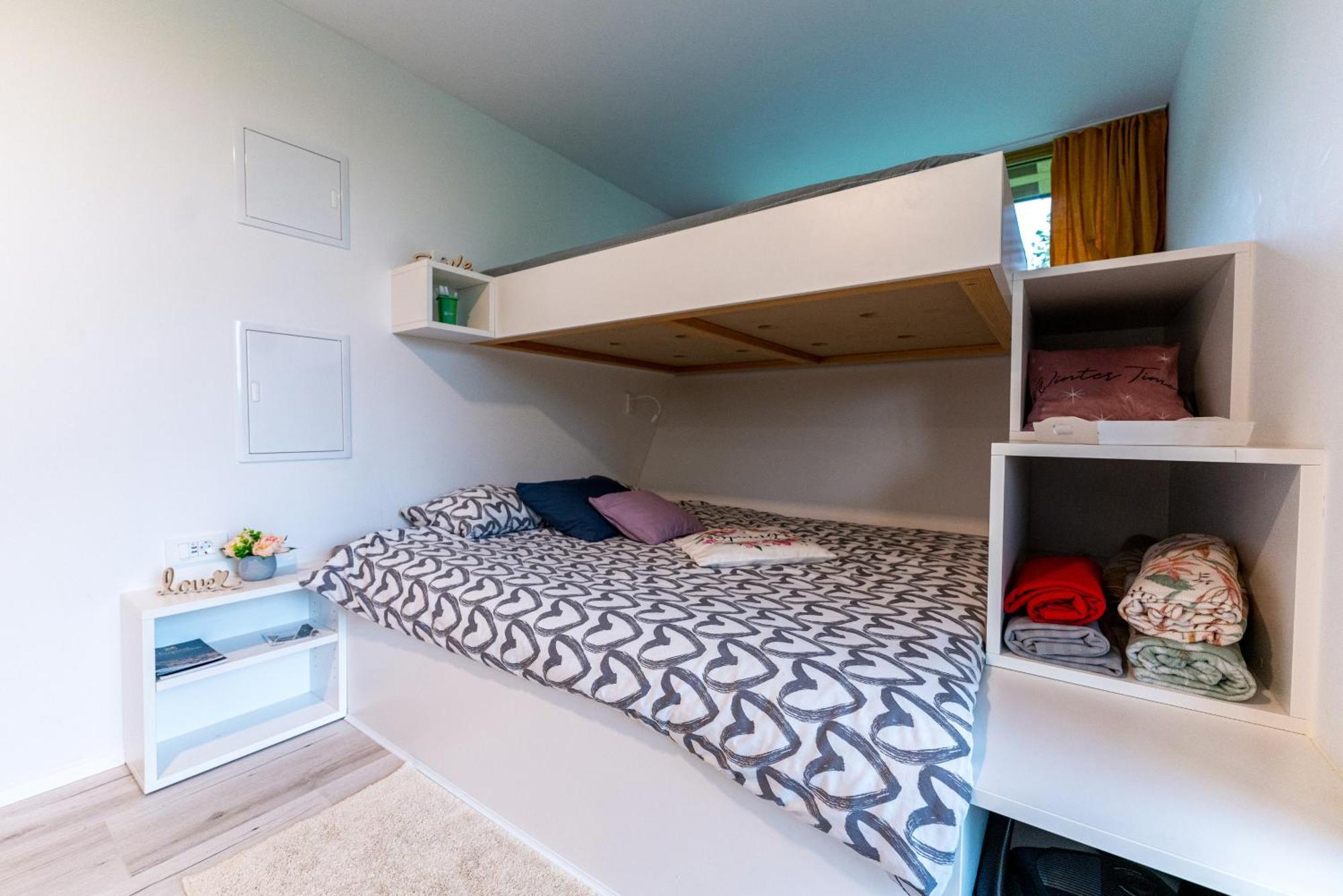 Holiday House Hona Lux Velike Lasce 外观 照片