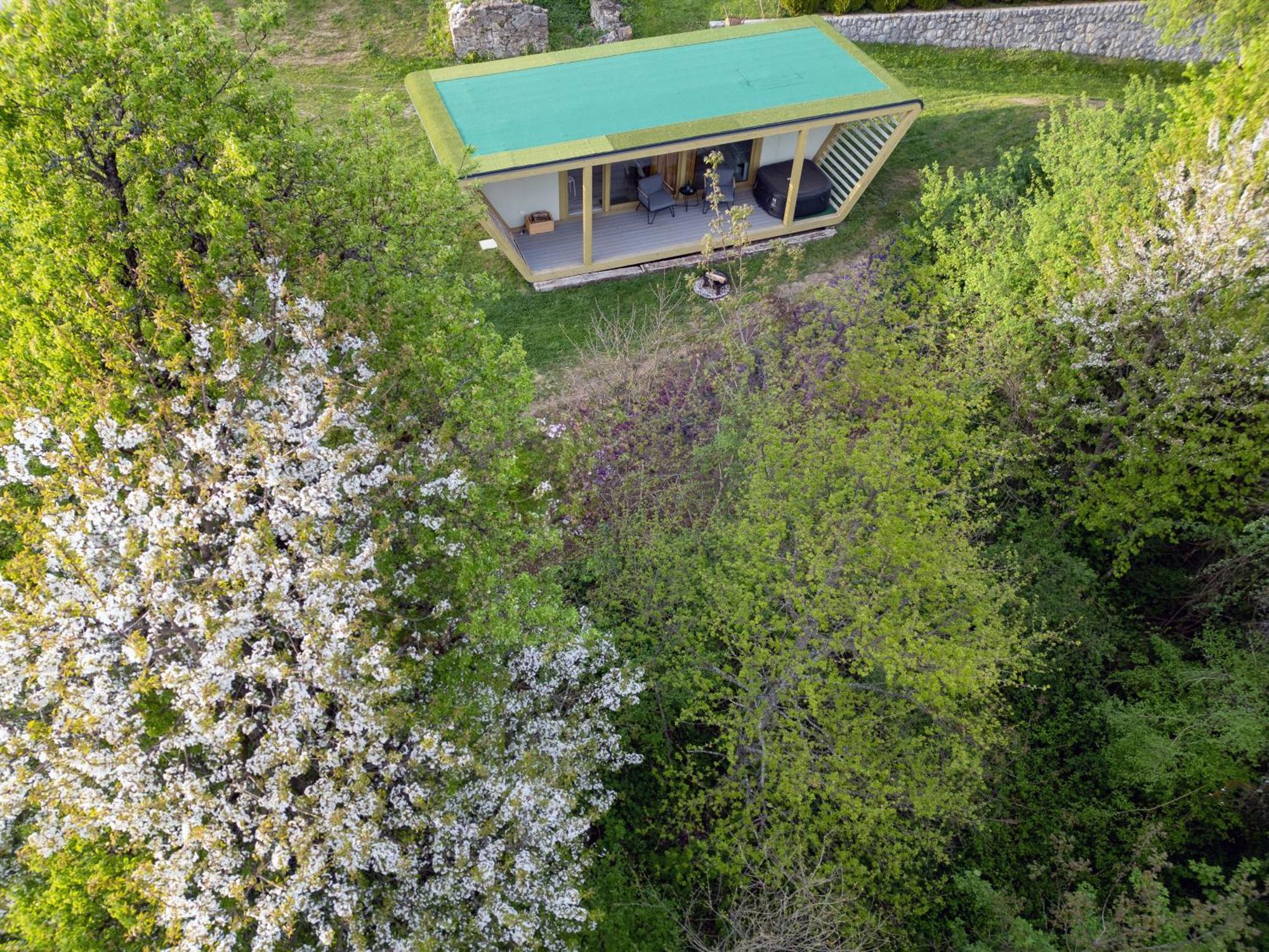 Holiday House Hona Lux Velike Lasce 外观 照片